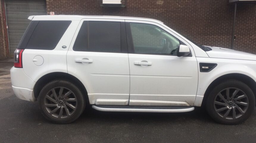 The freelander 2 running boards