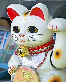 Japanese lucky cat maneki-neko: The History & Meaning Explained