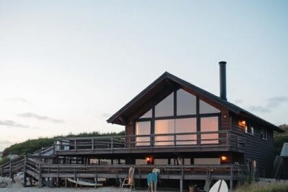 Ocean Beach Surf Lodge: A Coastal Haven for Surf Enthusiasts and Beach Lovers